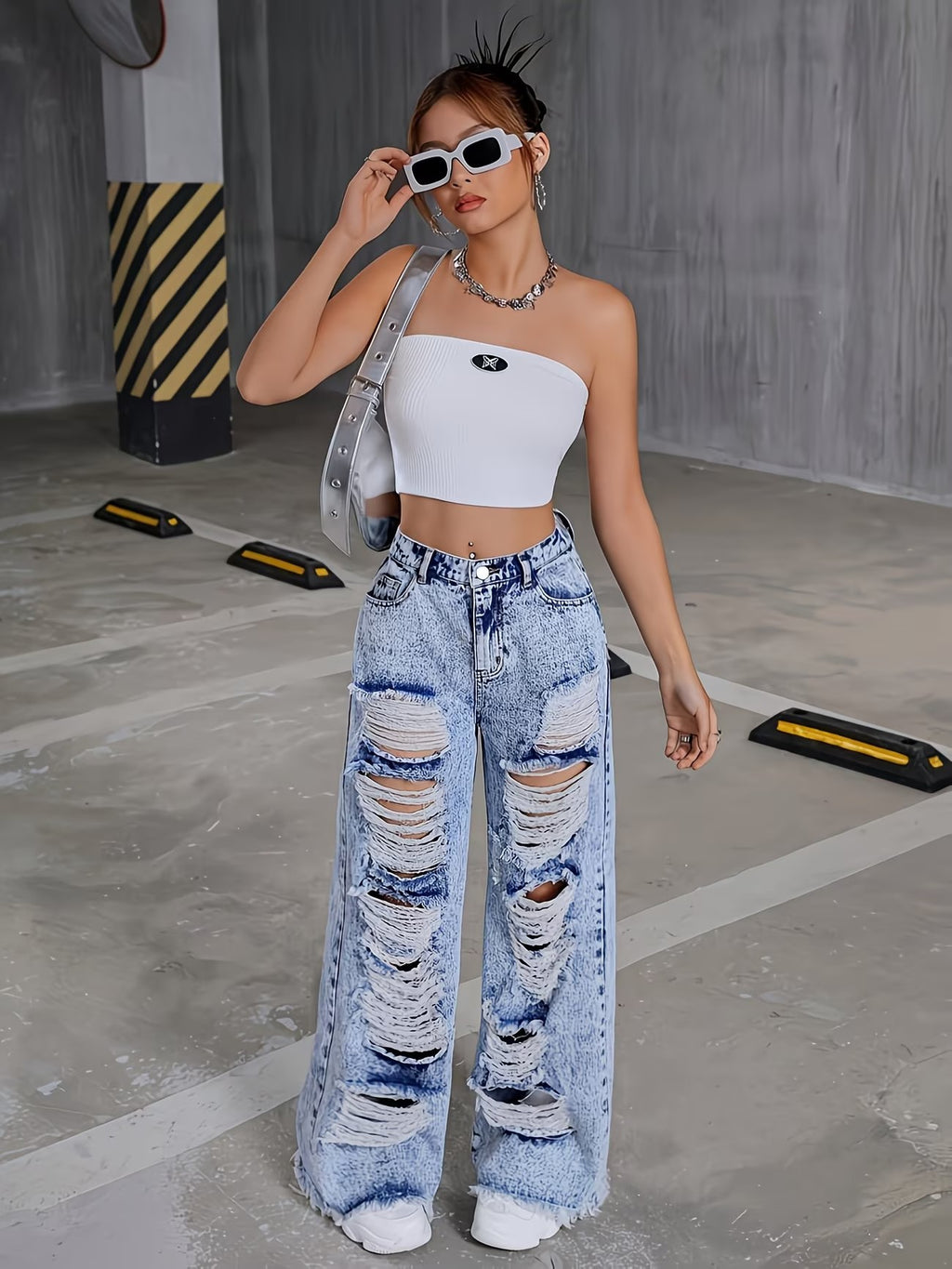 Women's Distressed Wide Leg Jeans RTM551