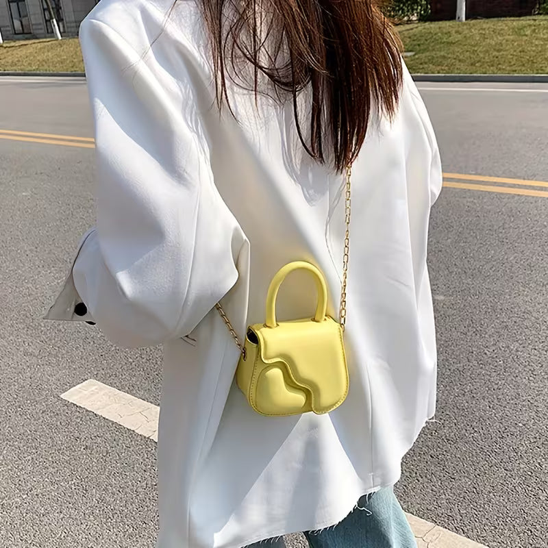Women's Korean-Style Vintage Heart Chain Mini Handbag