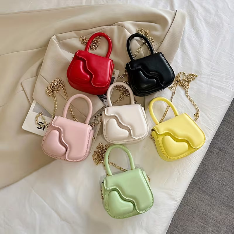 Women's Korean-Style Vintage Heart Chain Mini Handbag