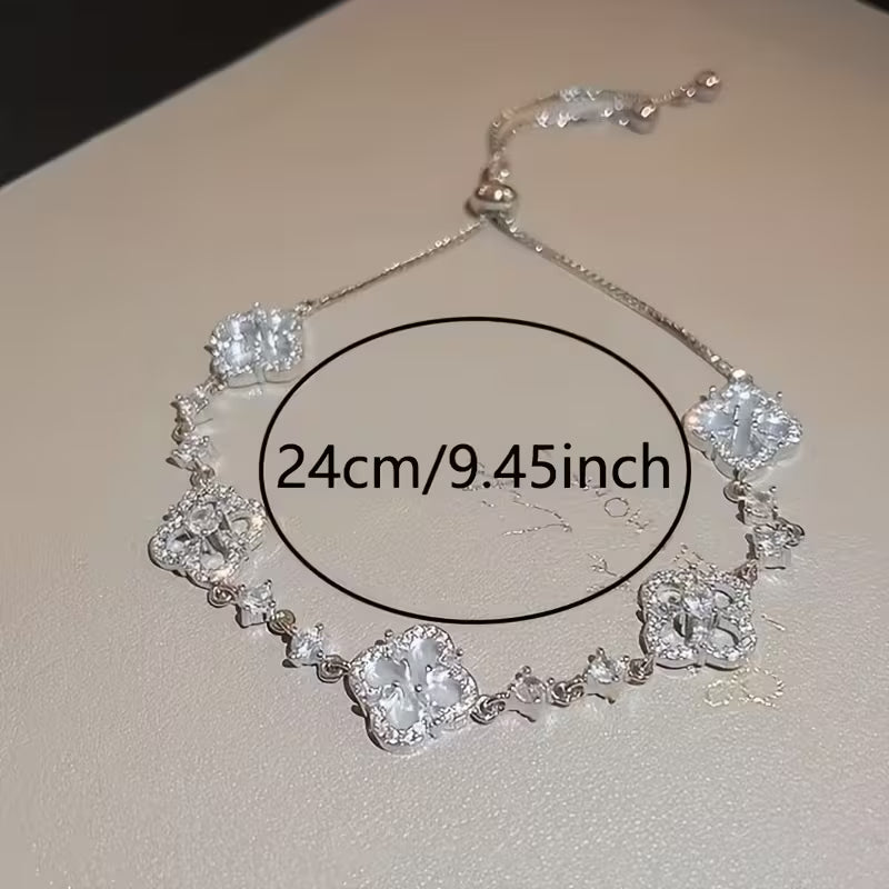 Women's Four-Leaf Clover Bracelet Elegant Mother-of-Pearl Bangle