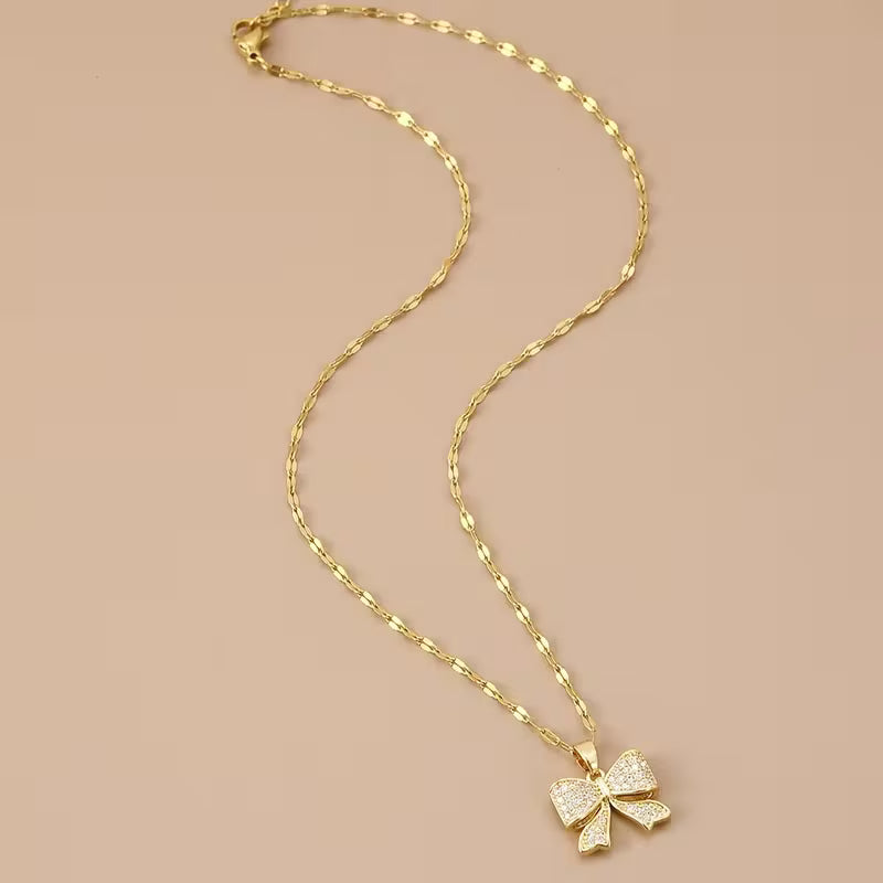Women's Elegant Pendant Stainless Steel Luxury Necklace