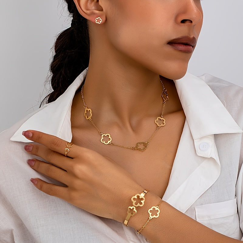 Women's Hollow Clover Jewelry Set Elegant Fashion