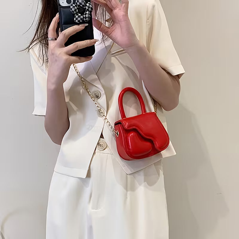 Women's Korean-Style Vintage Heart Chain Mini Handbag